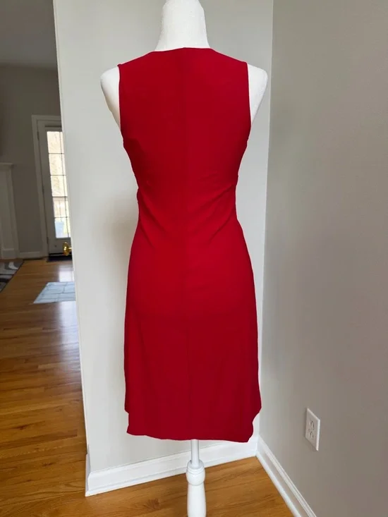 Petite Sophisticate Red Sleeveless V-Neck Midi Dress with Decorative Ring - Picture 4 of 8